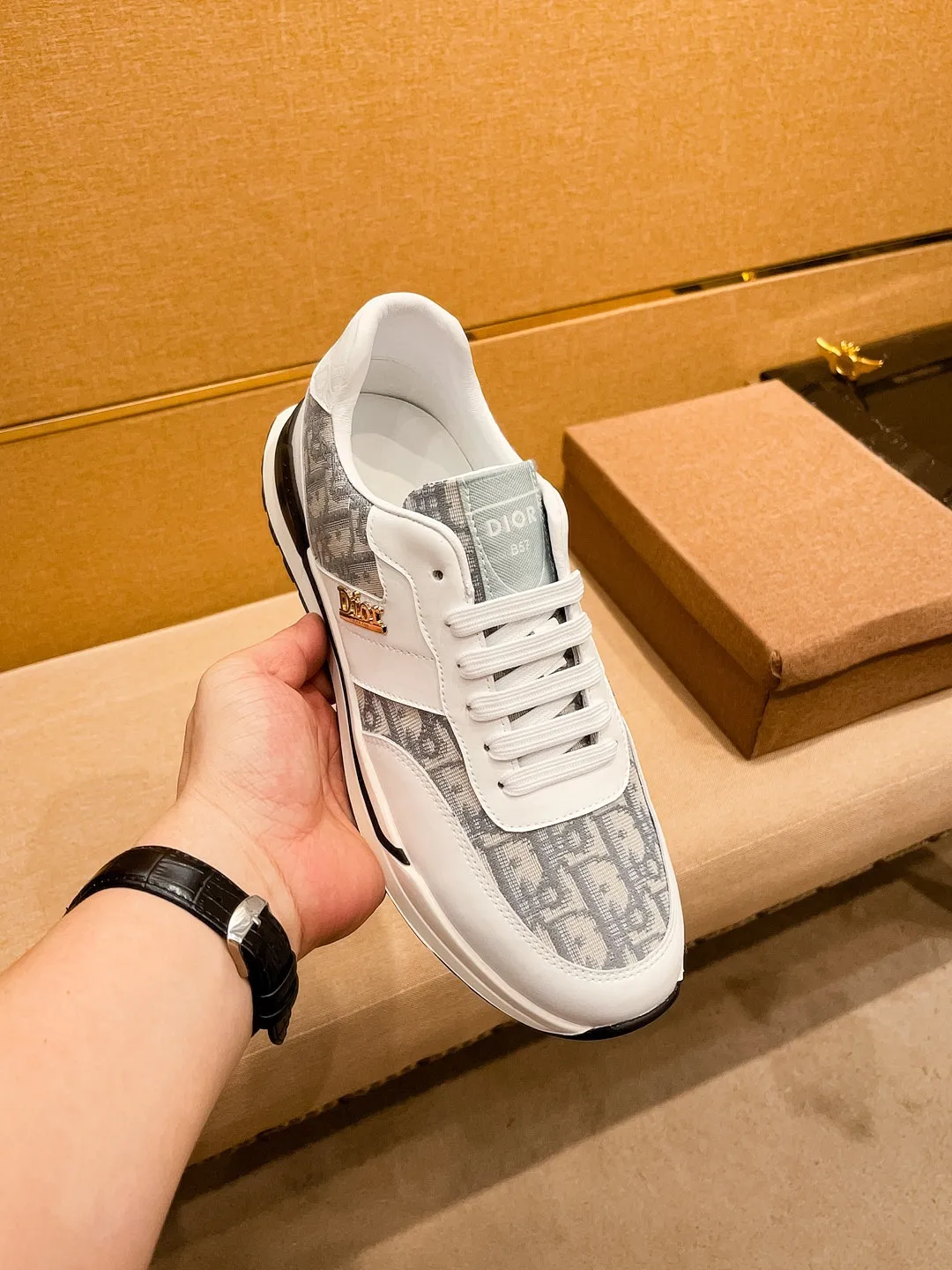 Men's shoes💰 420💰🔥【Dior】High-end brand of men's shoes official website 1:1 latest masterpiece: the upper is made of Italian imported first-layer cowhide, comfortable and breathable lining➕original non-slip and wear-resistant outsole🔥, making walking more convenient and comfortable! An exclusive new model, a stunning work, a beautiful 1:1 replica [color] compared to the official quality! Create a fashionable personality to set off your uniqueness! A must-have for trendy men! Classic 🔥Size: 38-44 Color: 🔥Multiple colors available